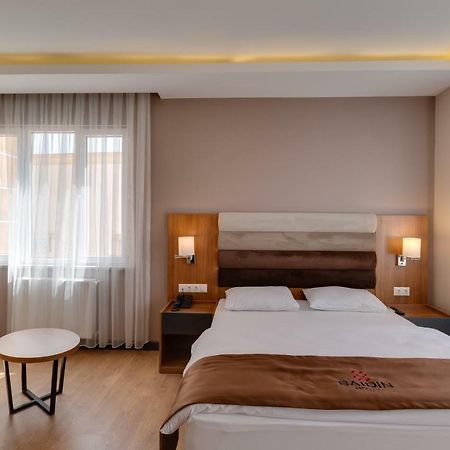 City Hotel Batumi Exterior foto