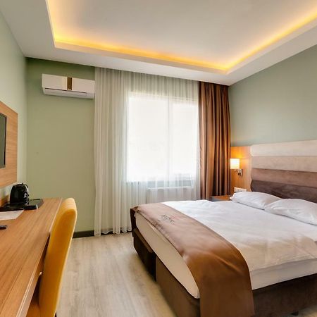 City Hotel Batumi Exterior foto