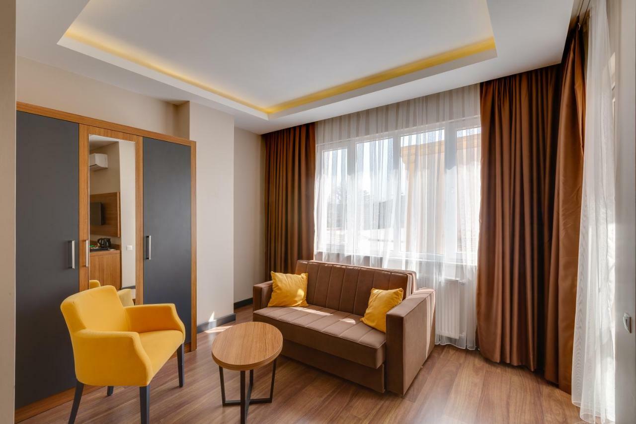 City Hotel Batumi Exterior foto