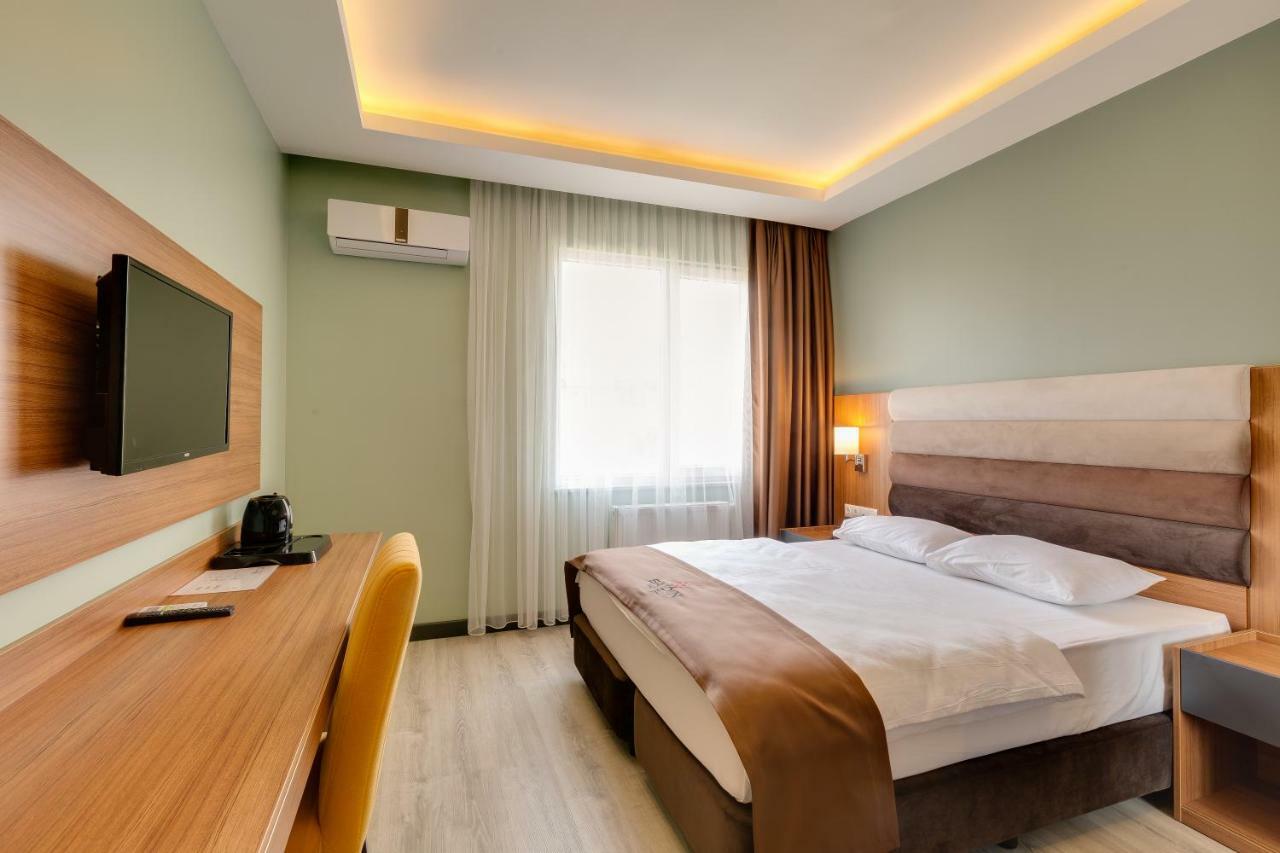 City Hotel Batumi Exterior foto